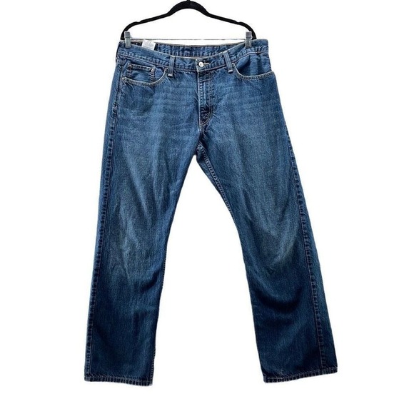 Levis Mens Jeans Size 38x32 Straight Fit Denim Medium Wash Slim 514 Pants Casual - Picture 1 of 13